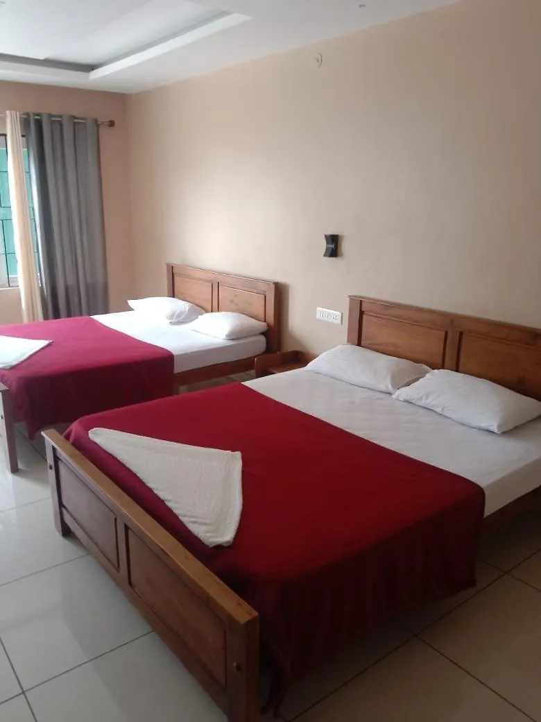 Homestay Cloud Kamp Apartment Devikolam