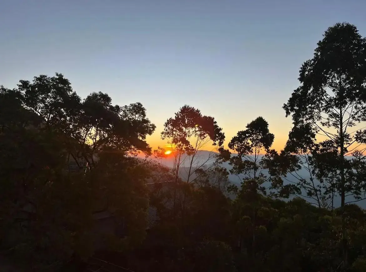 Cloud Kamp Apartment Devikolam Homestay