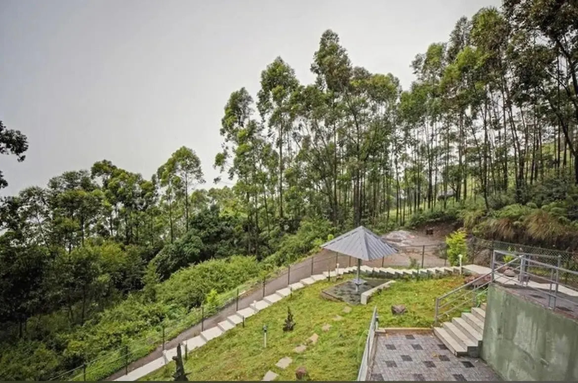 Cloud Kamp Apartment Devikolam 0*,  India
